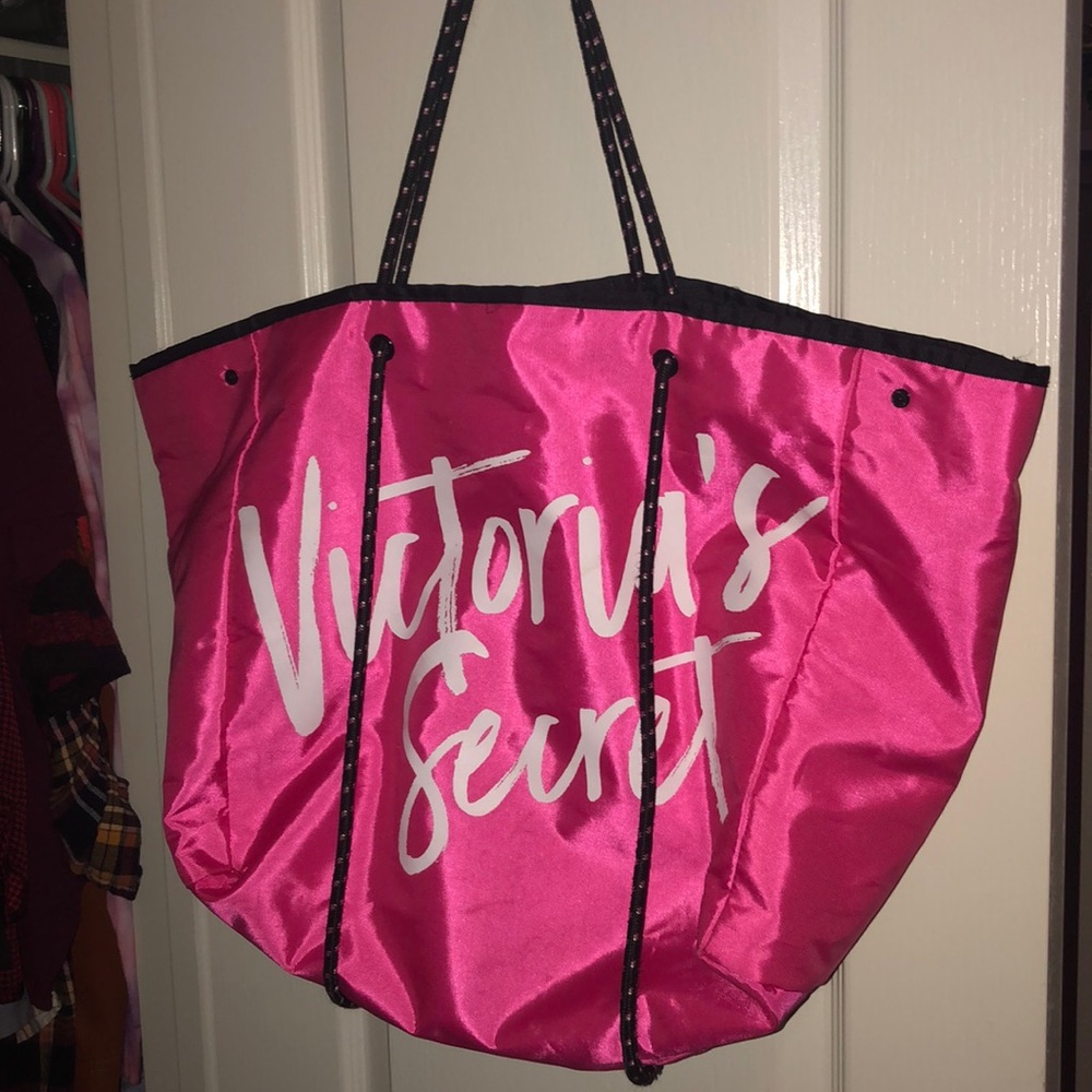 Victoria’s Secret tote